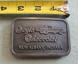Hit Line ROYAL CHEVROLET CHEVY CORVETTE GÜRTELSCHNALLE HERGESTELLT US NOS ZINN INDIANA - Bild 1 von 4