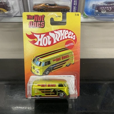 Autobús de panel/combi Gold Chase Volkswagen T1 2025 Hot Wheels The Hot Ones Foto 1 de 4