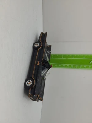 Jada 1:32 Scale 1966 Classic Batman Batmobile Diecast 98225 DC Comics - Image 1 of 4