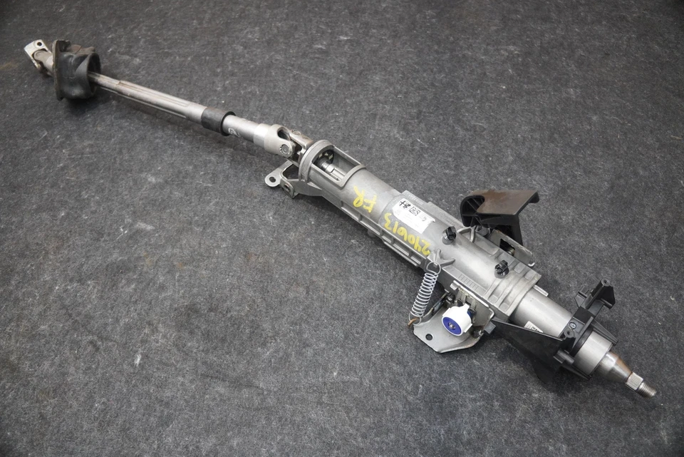 Conjunto de eje de columna de dirección tracción trasera 2,0 L 686262AA Alfa Romeo Giulia Veloce 2024 Foto 1 de 4