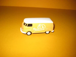 Greenlight - 1:64 - Autobús VW Volkswagen T2 "La paz es el paraíso" - Imagen 1 de 5