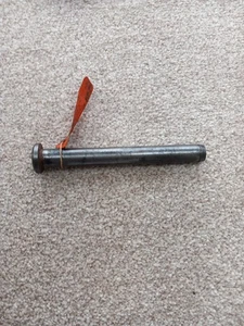 VAUXHALL F VICTOR STEEL SHAFT STEERING ARM NRW OLD STOCK. - Picture 1 of 1