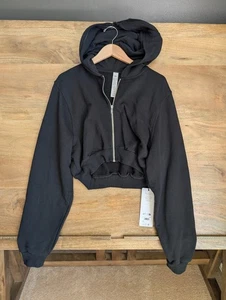 Alo Yoga Cropped Hoodie Womens Medium Black Long Sleeve Full Zipper W3859R NWT - Picture 1 of 4