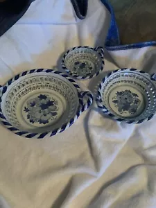Fruteros anidados vintage de cerámica azul y blanco tejido abierto (3) bordes trenzados - Imagen 1 de 8