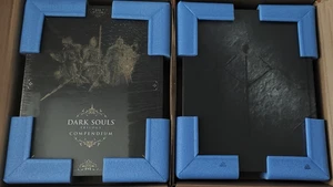 Dark Souls Trilogy Compendium + Bloodborne Edición Completa Guía Inglés SELLADO - Imagen 1 de 3