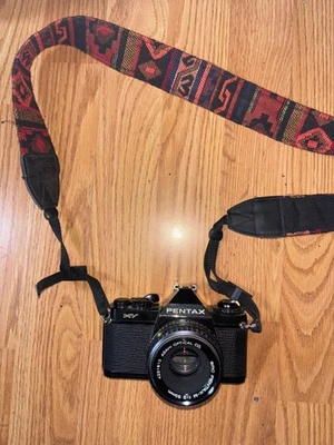 CÁMARA SLR PENTAX MV 35mm negra de colección con SMC PENTAX-M 50mm 1:2 Foto 1 de 3