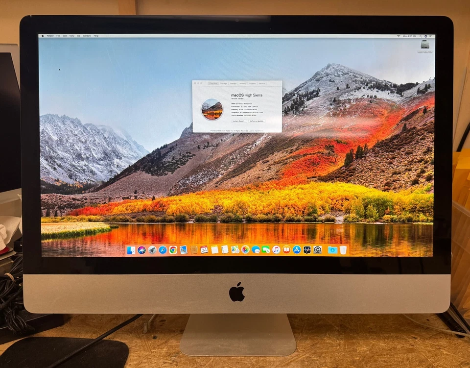 Apple iMac 27-inch December 2010 3.2GHz Intel Core i3 (MC510LL/A) - Image 1 of 3