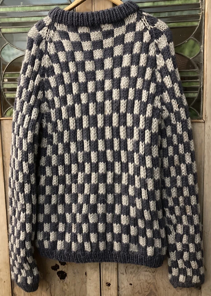 SUÉTER Hecho a Mano Años 60 70 De Colección A Cuadros Lana Gruesa Ciruela Azul Gris Unisex COMO ESTÁ Foto 1 de 3