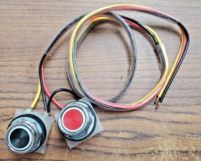 Square D Red & Black Momentary Push Buttons 9001 KA-2 & 9001 KA-3 (TA7MS) - Image 1 of 4