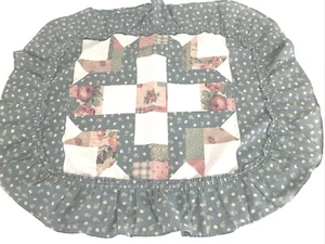 Vintage JC Penney Standard Rüschen Kissen Schein Patchwork Motiv Polyestermischung VERBLASST - Bild 1 von 8