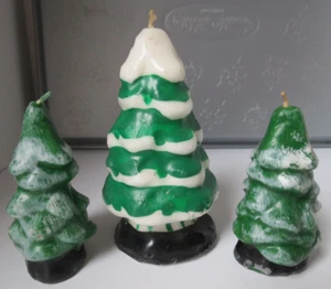 Par de 3 velas de árbol de Navidad cubiertas de nieve - (1) 5,5"" de alto y (2) 4"" de alto - Imagen 1 de 9