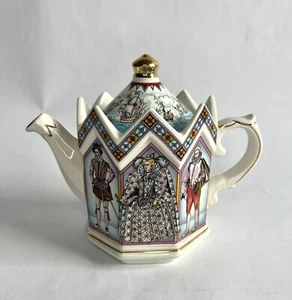JAMES SADLER Teapot Kings & Queens Queen Elizabeth 1 England - Picture 1 of 12
