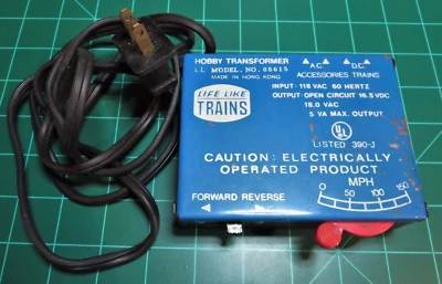 LIFE-LIKE 08615 HO Escala Variable DC y Paquete de Alimentación de CA Constante Foto 1 de 4