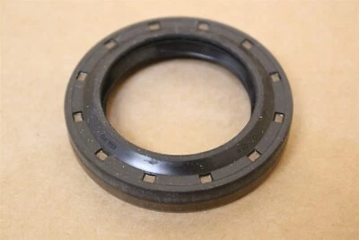 1366069 Gearbox Gasket New genuine Ford part - Image 1 of 3