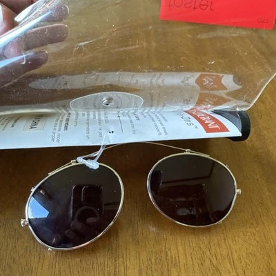 NEW Vtg. Foster Grant Clip-Ons Sunglasses UVA-UVB 100% Gold w brown lenses Case - Изображение 1 из 4