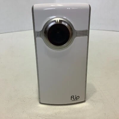 Камкордер Cisco Flip Ultra HD U260 белый как есть на запчасти или ремонт - Изображение 1 из 4