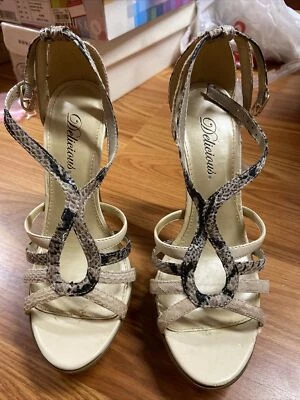 Deliciosos tacones de aguja Foto 1 de 4