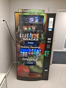 Â Seaga Healthy You Hy2100-8 Combo Soda / Snack Vending Machine W/O Entree Used