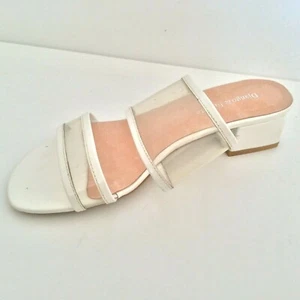Django & Juliette Women's New Sample Flat Sandal Shoe Size 6 - Picture 1 of 10