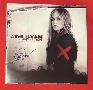 Avril Lavigne UNDER MY SKIN Vinyl Album Signed Autographed JSA - Picture 1 of 3