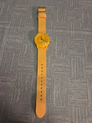 Timex MK1 resina 36 mm esfera amarilla  Foto 1 de 4