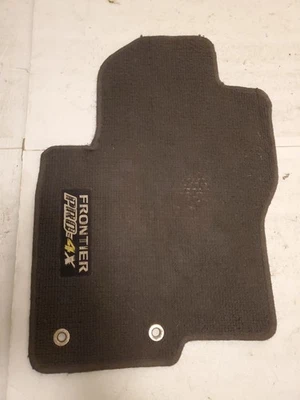 Nissan Frontier Pro-4x 2013 2015 alfombra delantera del lado del conductor alfombrilla OEM  Foto 1 de 4