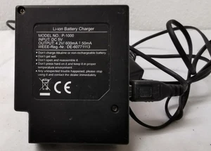 LITIUM IONEN Ladegerät Modell P-1000 (5767) - Zdjęcie 1 z 3