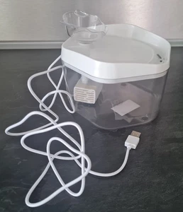 Trinkbrunnen für Katzen und Hunde mit USB-Stromversorgung - weiß - wie NEU! *@* - Bild 1 von 5