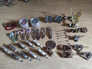 Mixed Lot of 37 Vintage Small Hair Accessories (H) - Picture 1 of 9