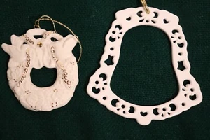 2 Ornamenti Natalizi in Porcellana Ghirlanda Campana Made in Thailand - Foto 1 di 6