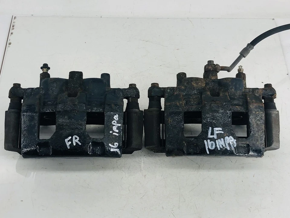 JUEGO DE PINZAS DE FRENO ABS DELANTERAS DERECHA E IZQUIERDA CHEVROLET IMPALA LIMITED 14-16 OEM Foto 1 de 4