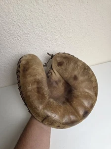 ANTIQUE GENUINE COWHIDE SPORTING GOODS BASEBALL GLOVE CATCHERS MITT RH-THROW PRO - Picture 1 of 16
