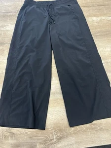 Athleta Avenue Wide Leg Crop Pant Size 12 Black pockets light airy - Picture 1 of 12