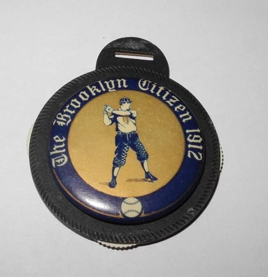 Contador anotador de bolsillo celuloide de béisbol 1912 periódico ciudadano de los Dodgers de Brooklyn Foto 1 de 2