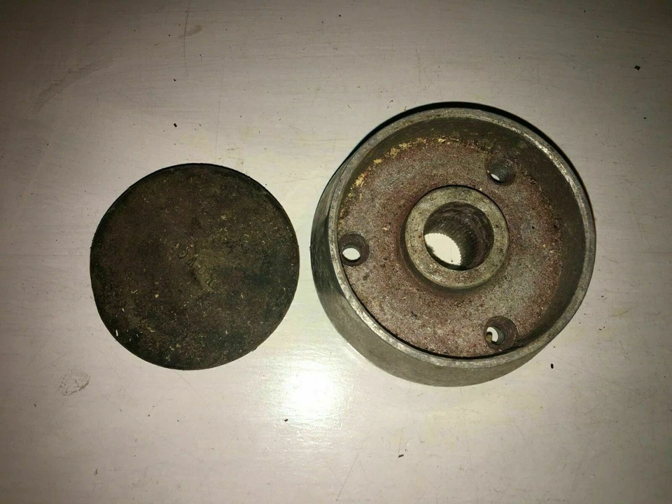 Cubo de direção e botão de buzina Alfa Romeo 1955 – 1959 Giulietta -C3 - Imagem 1 de 2