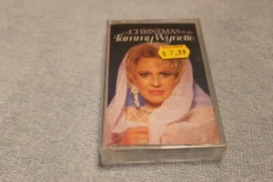 TAMMY WYNETTE-"CHRISTMAS WITH TAMMY WYNETTE" CASSETTE, 1998 EPIC, SEALED-MINT - Picture 1 of 3