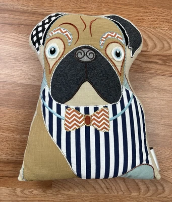Almohada Grandin Road PUG con forma de perro 15" x 12" tela mixta Foto 1 de 4