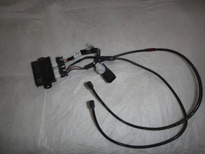 Poste sensor de apertura de puerta abatible Toyota Rav4 2019-2022 891B20W050 OEM - Imagen 1 de 4