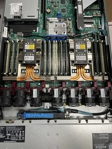 HPE Proliant DL360 Gen10 8-SFF CTO Rack Mountable Server (867959-B21) - Picture 1 of 2