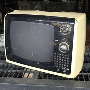 Sears CRT TV Television B&W Solid State Flip Knob Vintage 1976 PROP Parts ONLY - Picture 1 of 15