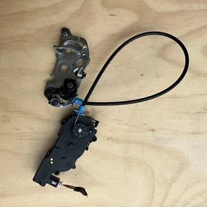 Genuine Mercedes OEM W205 power close lock motor latch A0999060804 - Picture 1 of 15