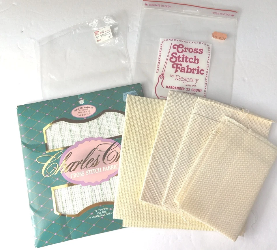 Lote 5 resíduos de tecido vintage ponto cruz Regency 22ct Charles Craft 10ct - Imagem 1 de 4