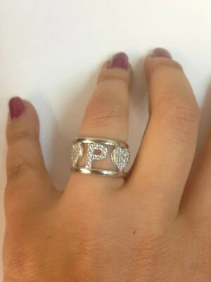 anello donna ragazza argento 925 % anallergico con iniziale P e 2 cuori zirconi - Immagine 1 di 2
