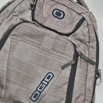 Mochila Ogio Excelsior con funda para portátil de 17" rosa y azul bolsa deportiva de viaje Foto 1 de 4