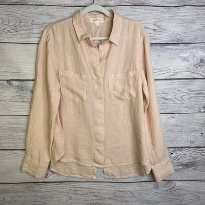 Camisa para mujer Anthropologie de lino talla L de tela y piedra rosa pálido con lengüeta enrollable Foto 1 de 4