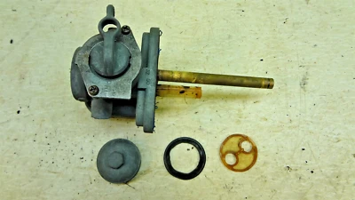 Suzuki T350 T 350 Rebel S383 1971 tanque de gasolina válvula de llave de paso Foto 1 de 4