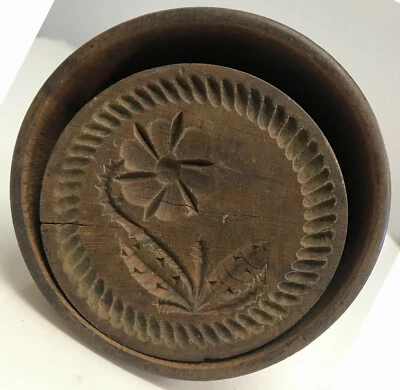 One Pound Butter Mold with Chip Carved Daisy and Leaves - Image 1 of 3