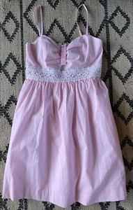 Lilly Pulitzer Fit And Flare Peek Center Lace Stored Seer Sucker Sz 6 - Picture 1 of 12