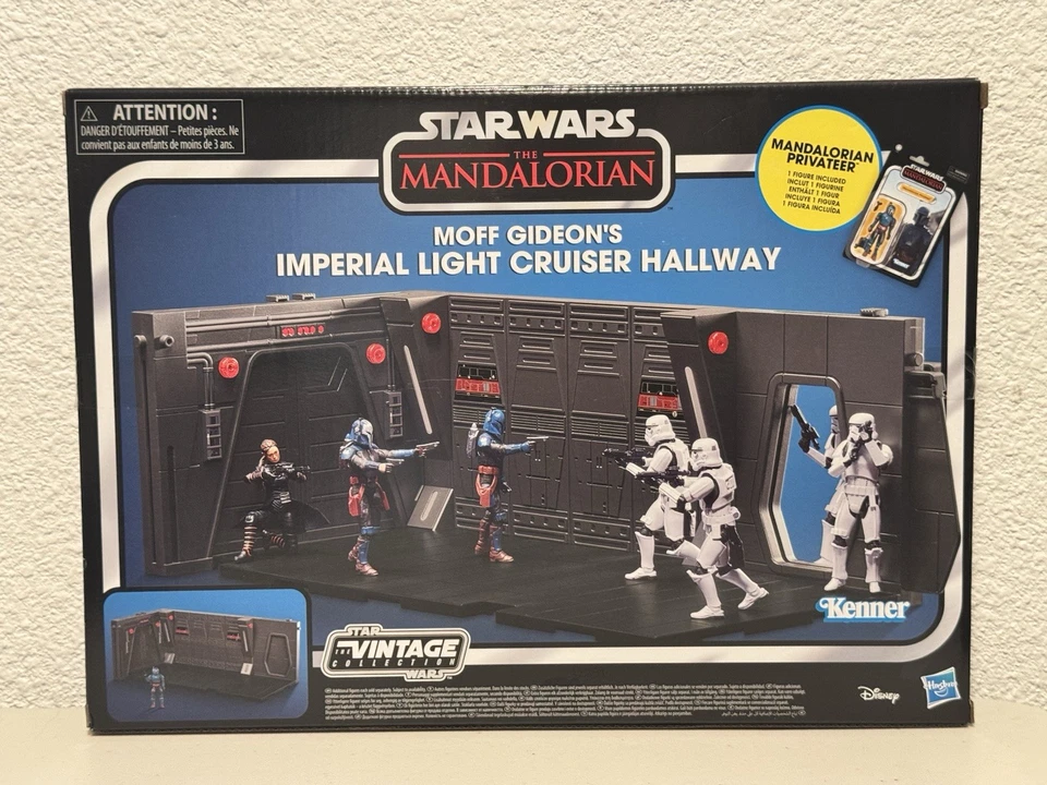 Star Wars TVC The Mandalorian Moff Gideon's Imperial Light Cruiser Pasillo Nuevo Foto 1 de 4
