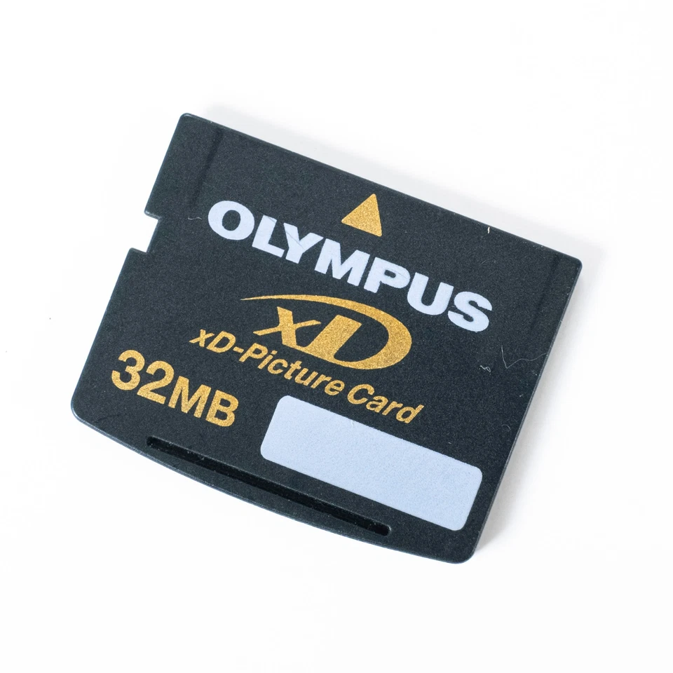 Olympus XD Picture Memory Card 32MB - Suitable for Olympus or Fujifilm Cameras - Image 1 of 1